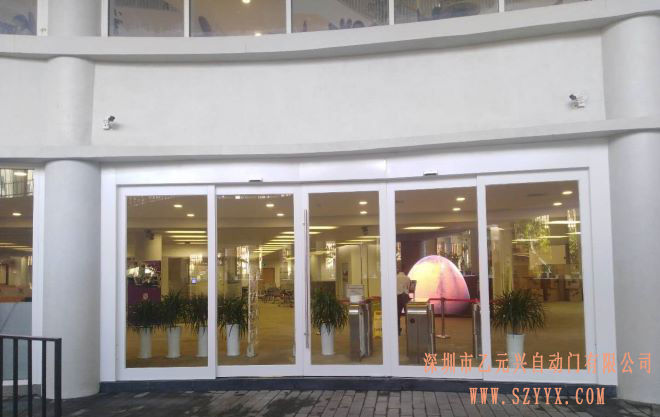 香港中文大學（深圳）圖書館松下自動感應門.jpg